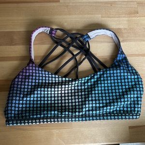Lululemon Free to be bra- size 8